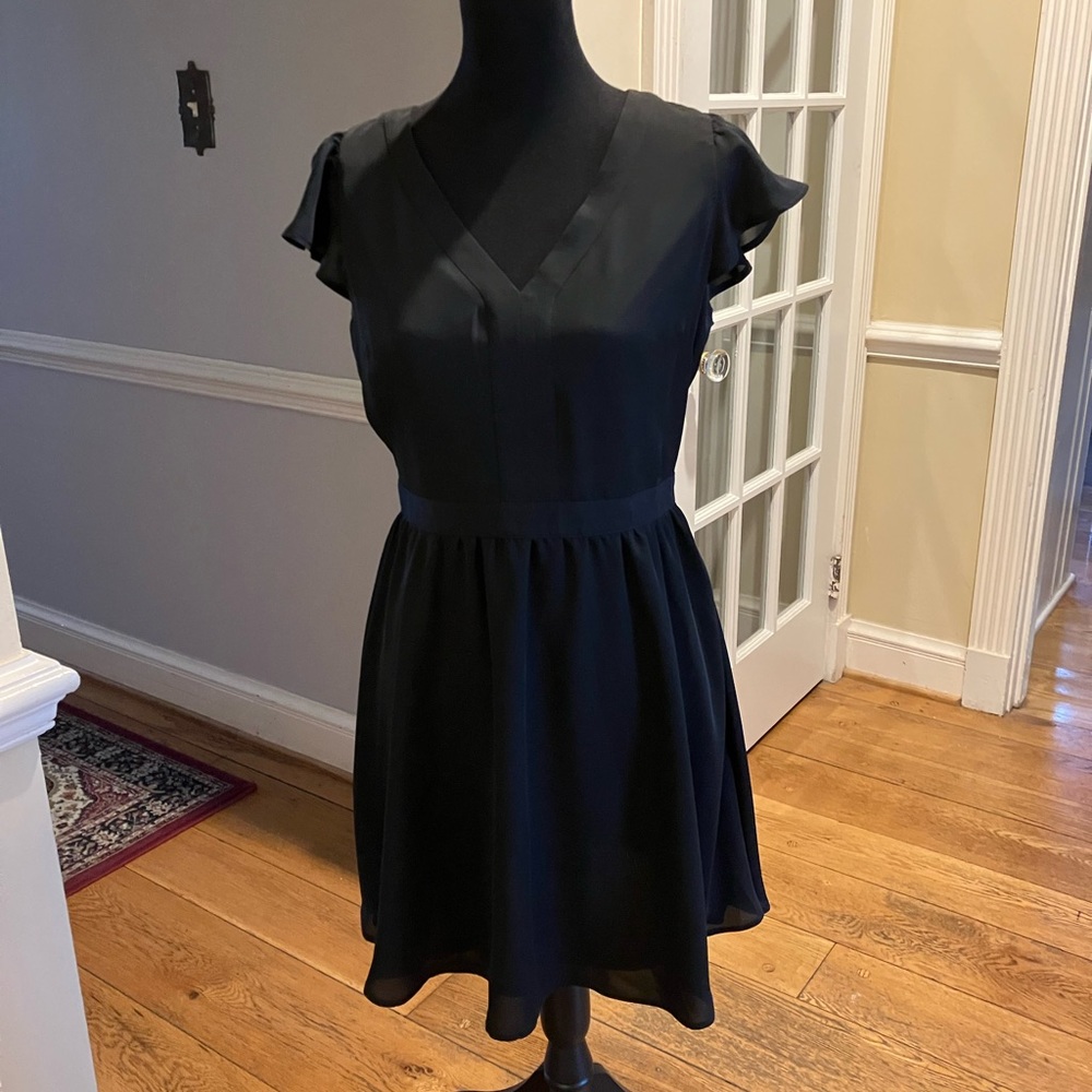 Black V-Neck Flutter Sleeve Dress Size Medium